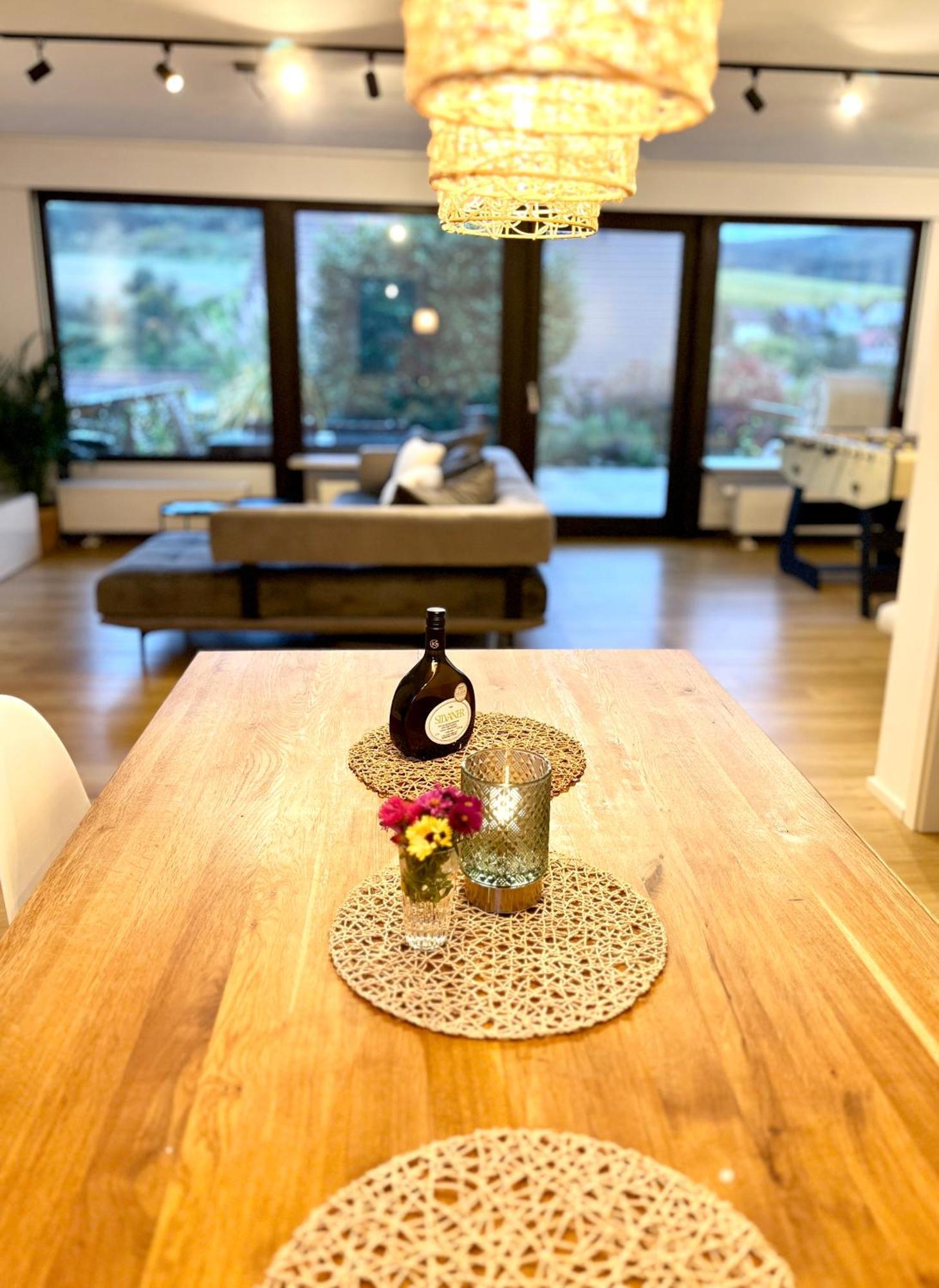Ferienhaus Weinbergblick - Nahe Wuerzburg - 2 Schlafzimmer - Familienfreundlich - Terrasse Unterleinach Екстериор снимка